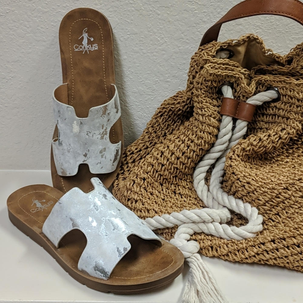 Corkeys Bogalusa White Metallic Slide Size 9